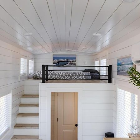 Modern Home With Private Hot Tub Apple Valley Extérieur photo